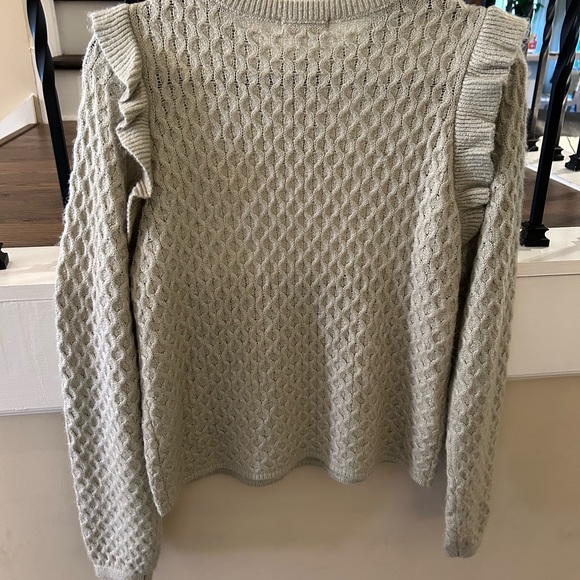 Rylee + Cru sweater size XS - Picture 3 of 5